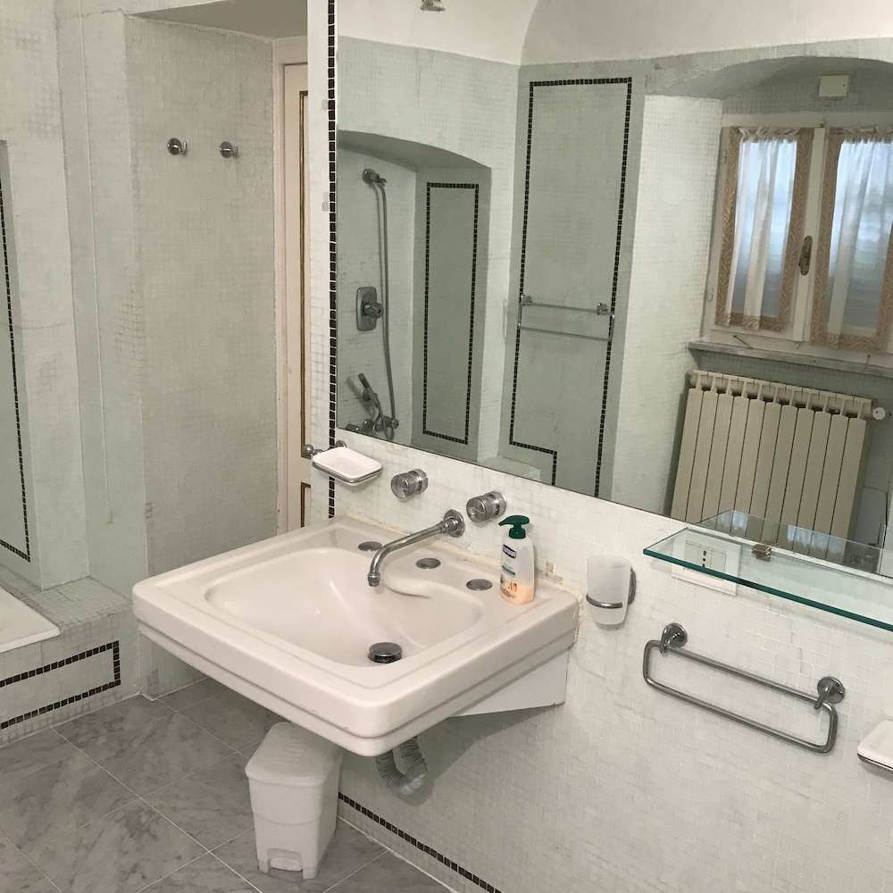 Villa Shelley Boutique Hotel