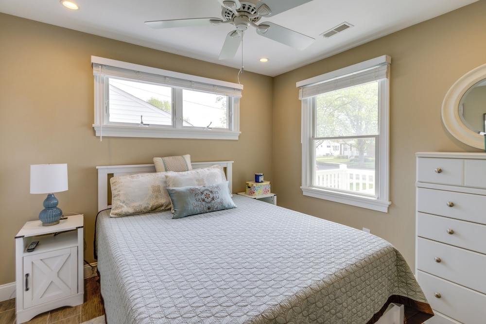 Half-mi to Beach: Cape May Getaway w/ Deck & Yard!