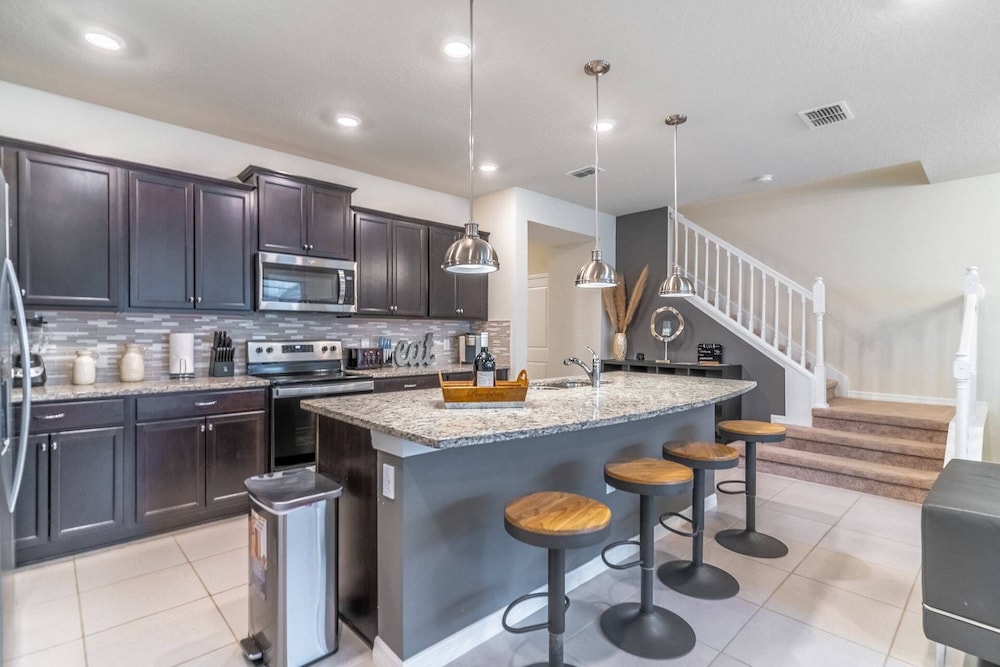 4014 Windsor Island