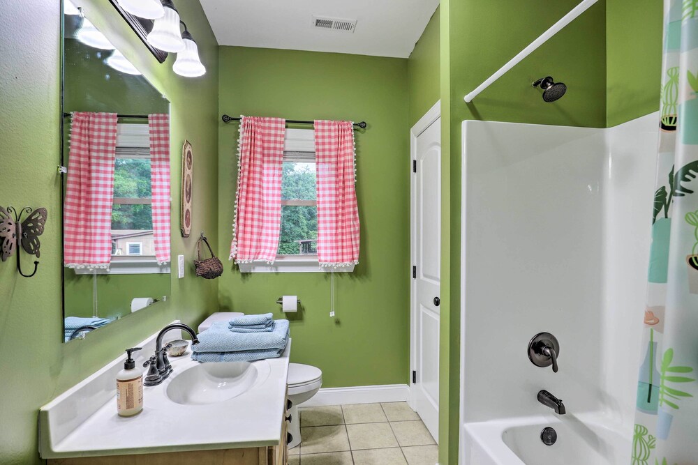 The Bowen Arrow Lovely Home in Asheville! view 5
