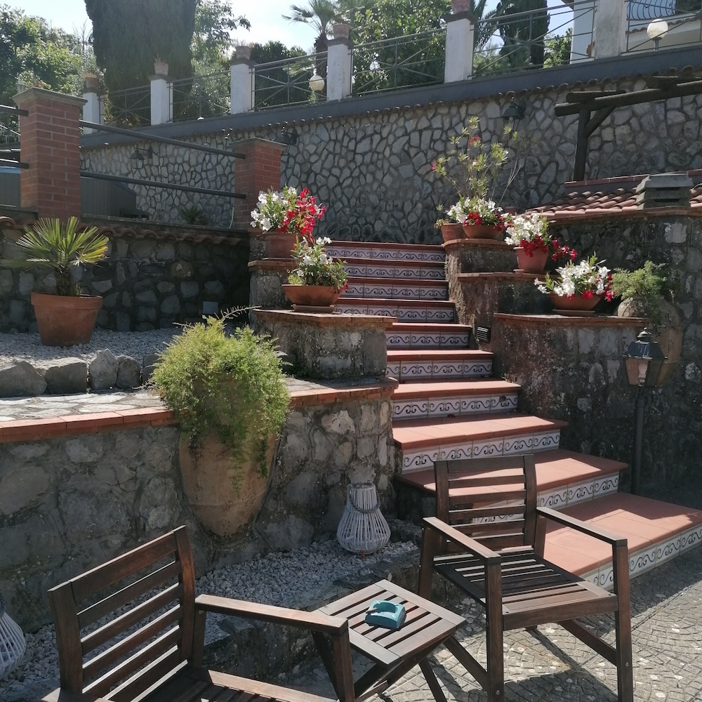 VILLA TERESA
