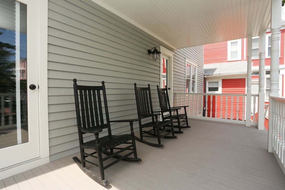 The Red Cottage