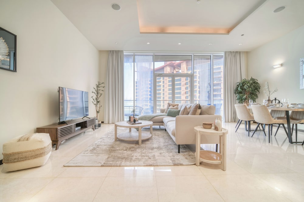 Tiara Residences - Mint Stay
