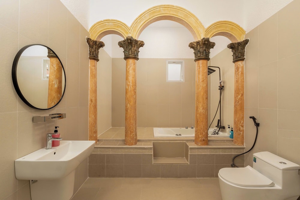 Lux white villa 9 Bedrooms