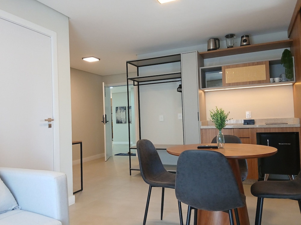 Modern Studios 2 km From Praia do Rosa - Rsos
