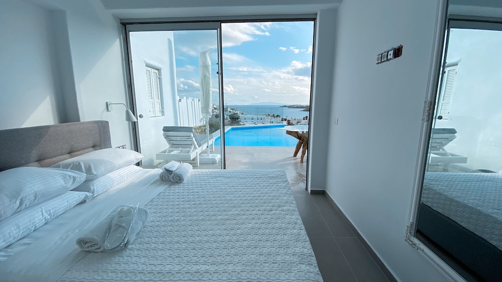 Amperian Mykonos Suites & Villas