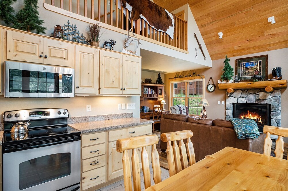 Solitude Condos - Estes Park CO