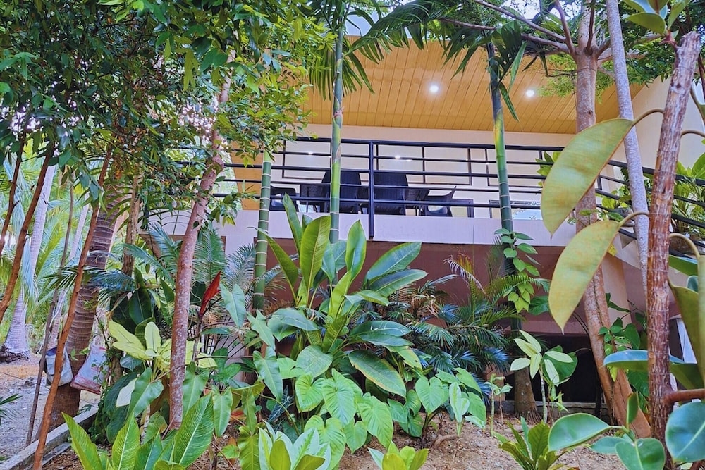 Balcon - Exclusive Private Villa in Camotes Island, Cebu, Philippines