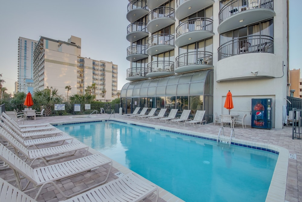 Hosteeva Oceanview Meridian Plaza Condo