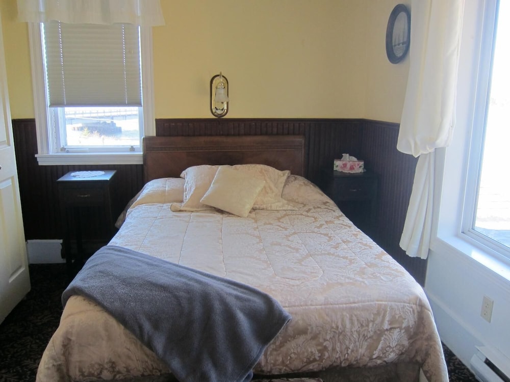 Salmon River Country Inn