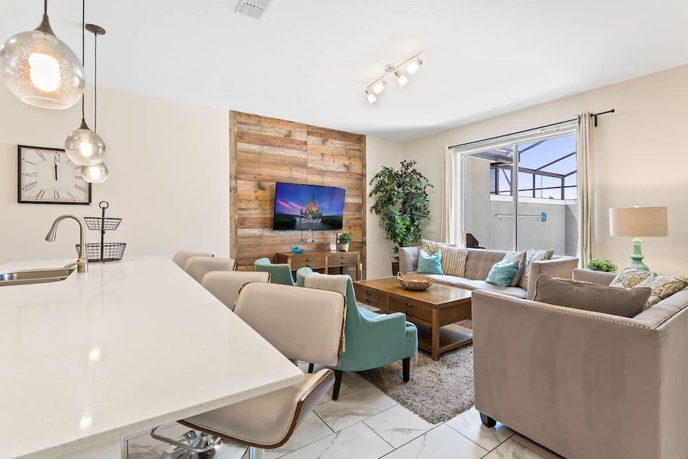 Amazing Resort Near Disney 4BR Townhome