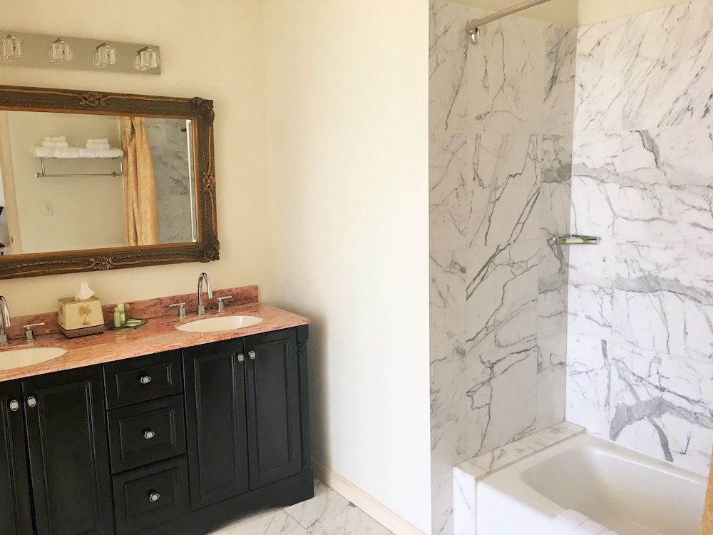 Nassau - Paradise Island Vacations - Ocean West Boutique Hotel - Property Image 11