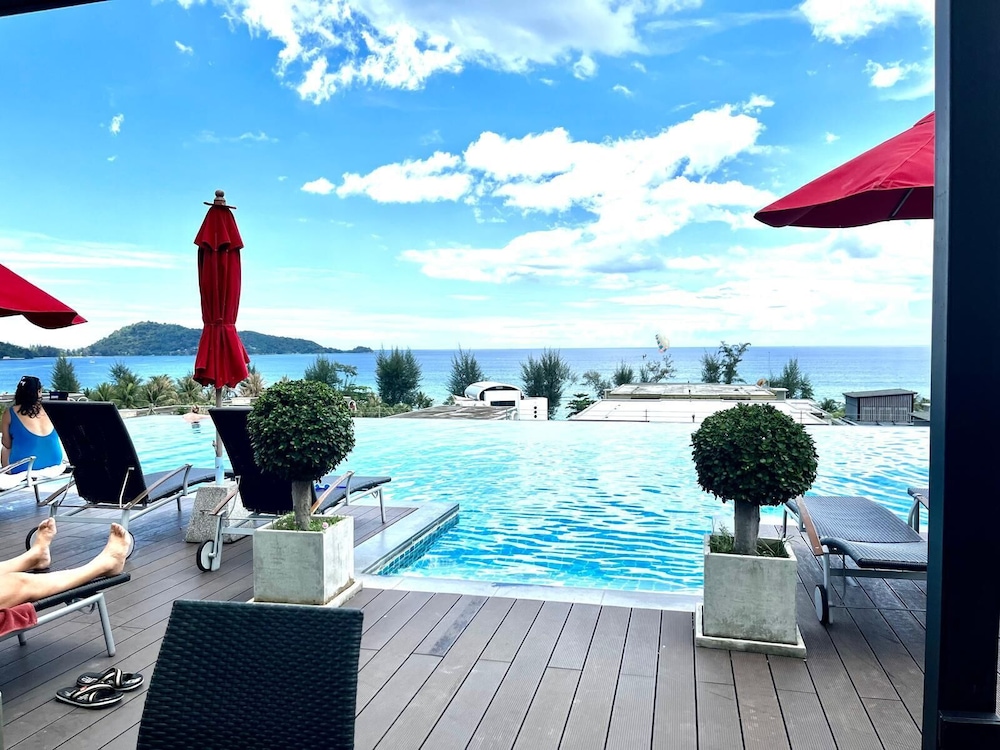 Studio Apartments With Shared Pool Near