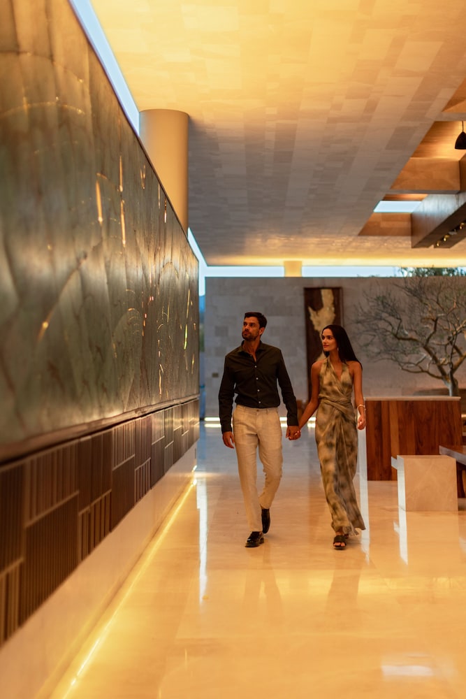 The Club at Solaz, Luxury Villas