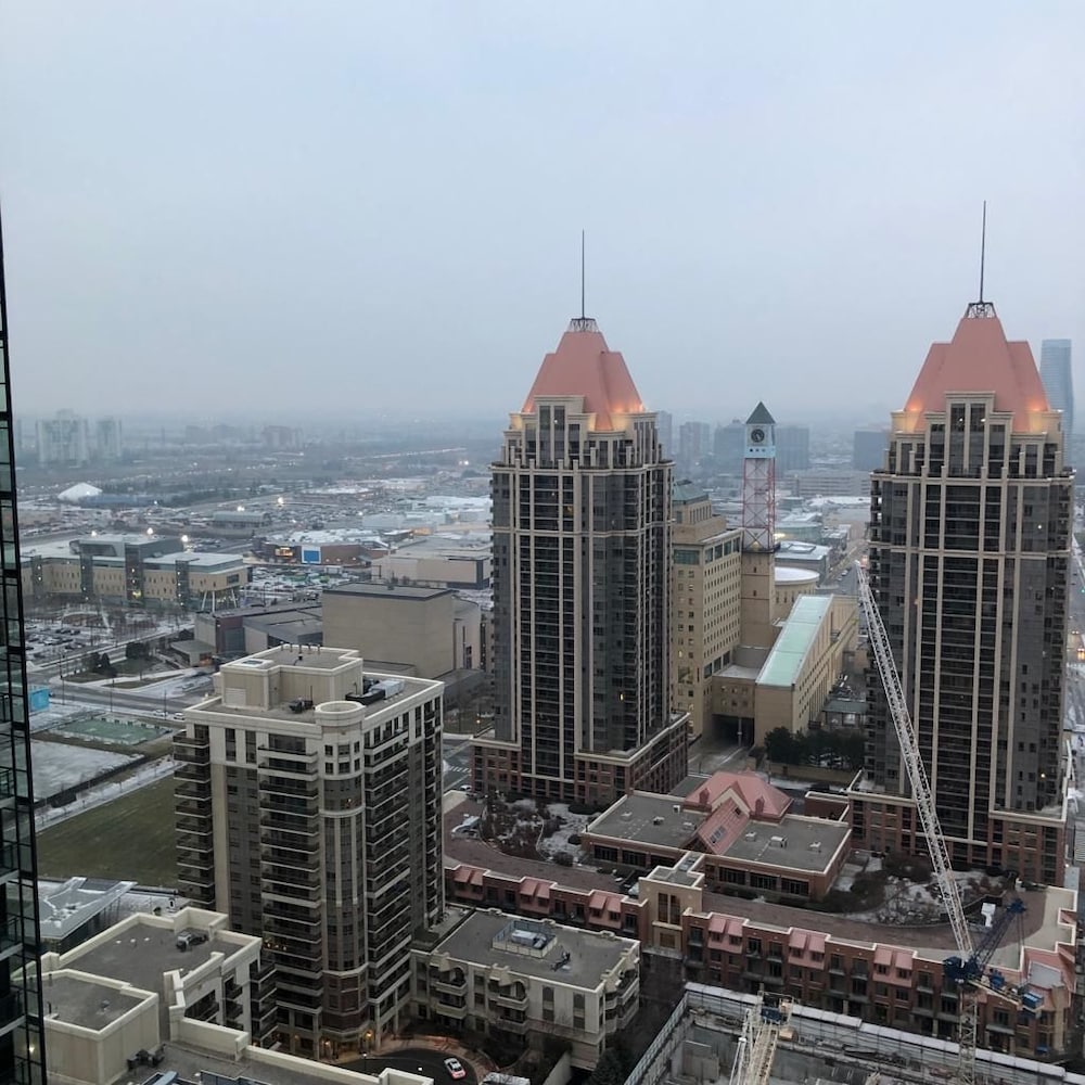 Galaxy Suites Square One Unit 3201 - Image 2