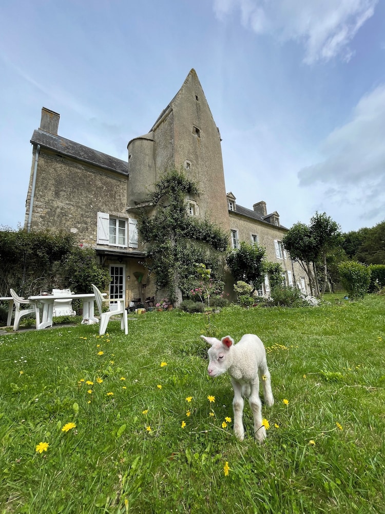 Ferme fortifiée d Enguenard