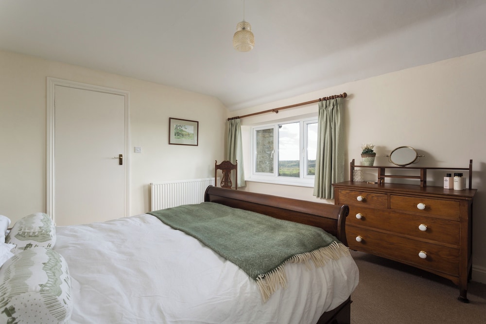 Stunning 3 Bedroom Cottage Near Historic York