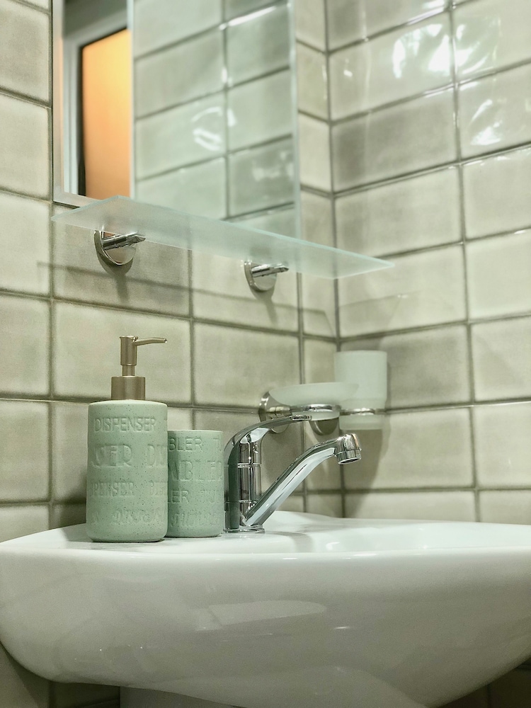Red Fox Guesthouse