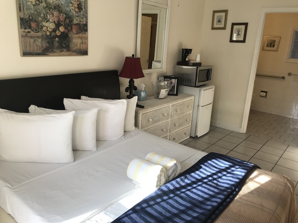 New Orleans House - Gay Men Adult Resort