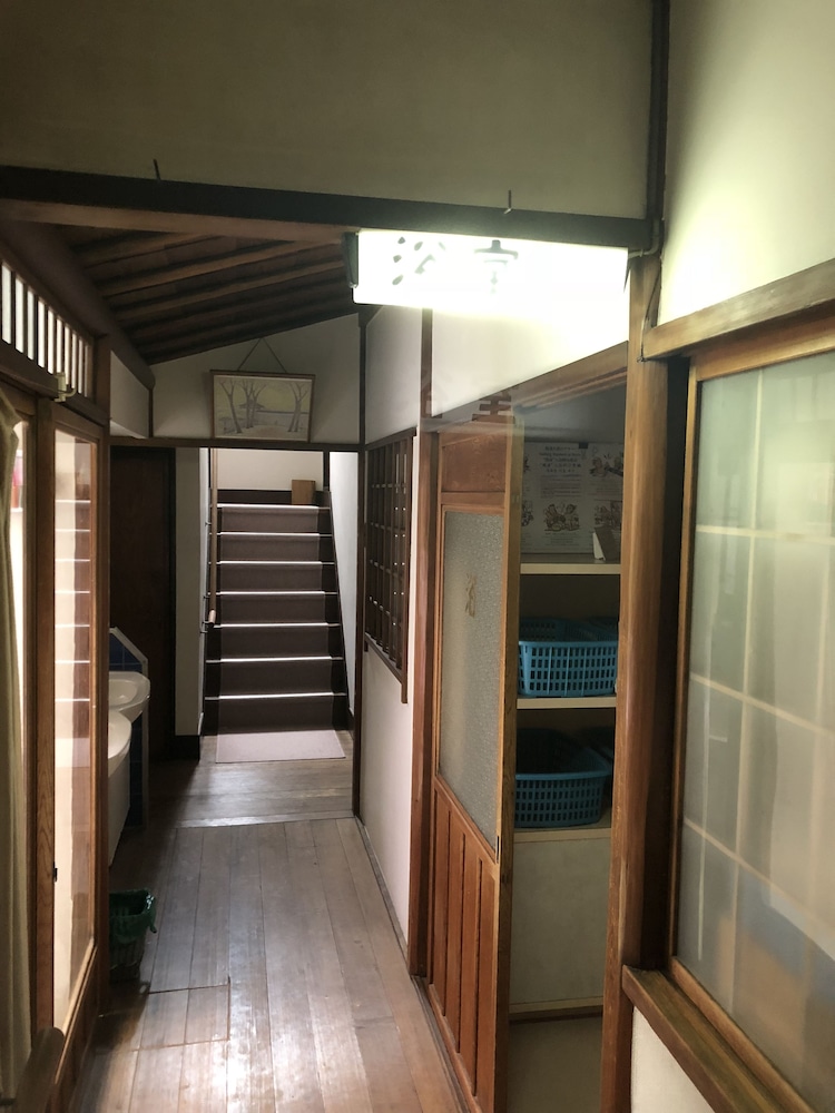Higashiyama Hotel