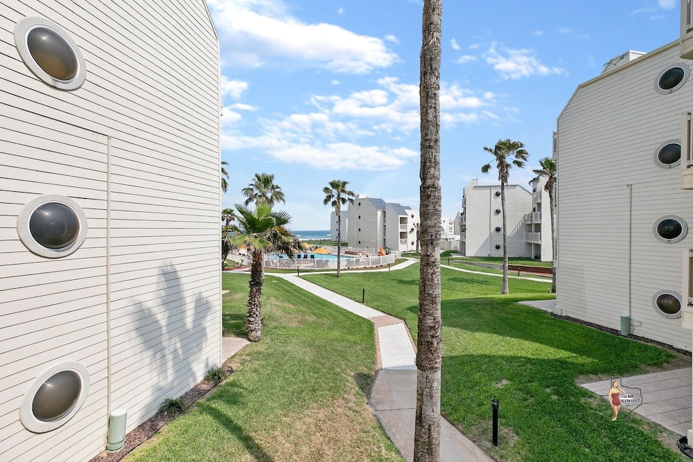 Bahia Mar Solare Resort Condos