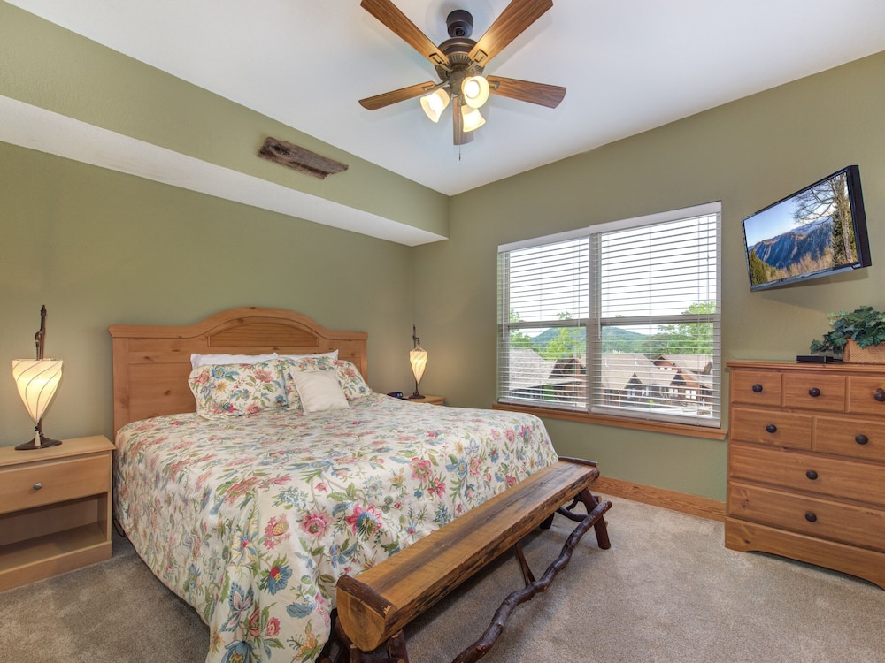 Journey's End 3209 by Jackson Mountain Rentals view 4