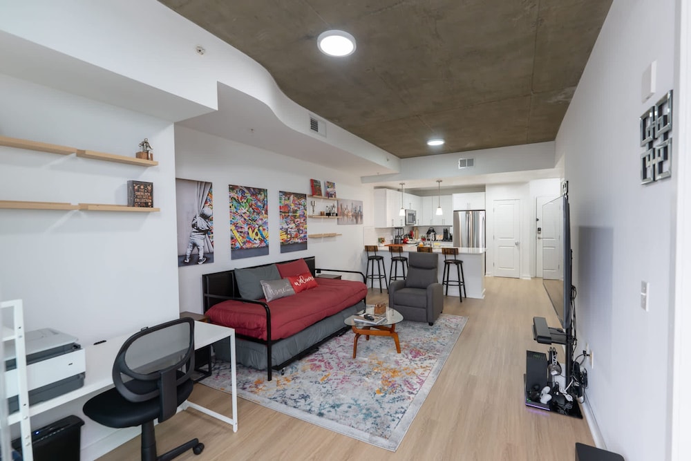 Midtown Luxepad 1b1b Rooftop Lounge Pool Gym Xbox