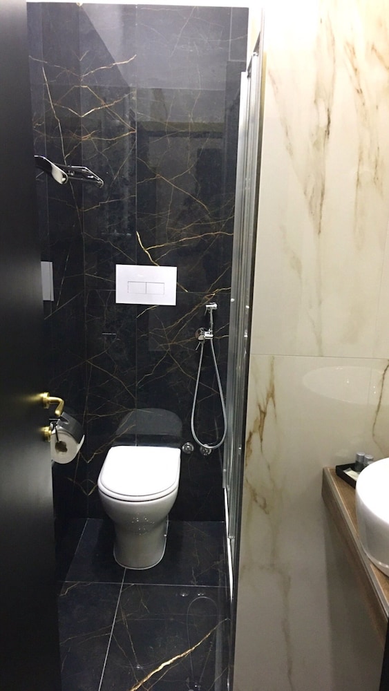 Katarios Suite