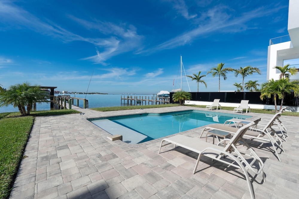 Island Bay Retreat