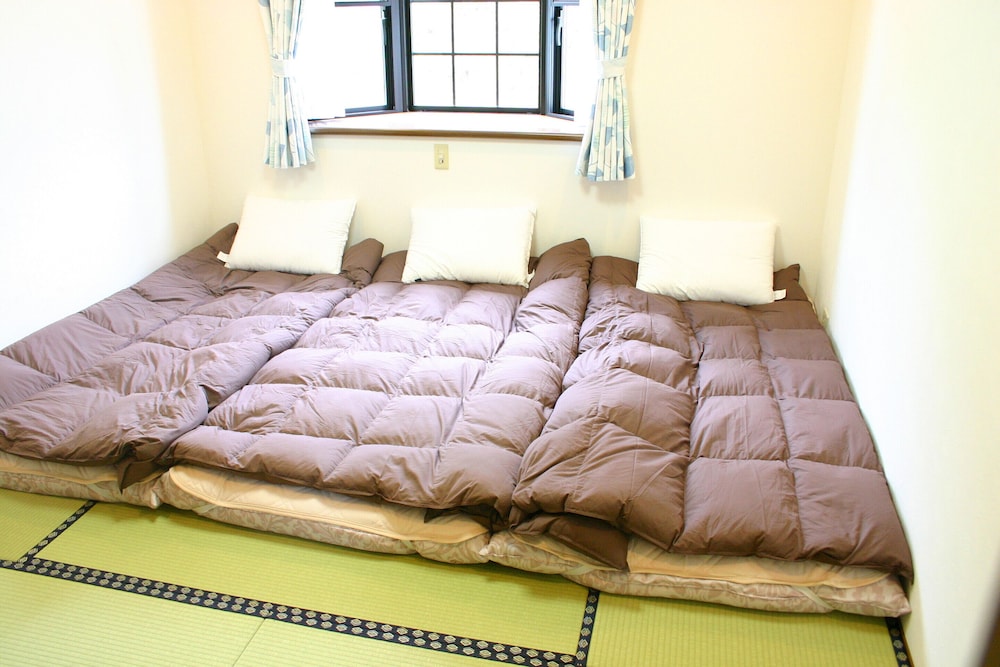 916 Travel Inn