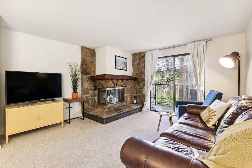 Colorado Condo ~ 3 Mi to Winter Park Resort!