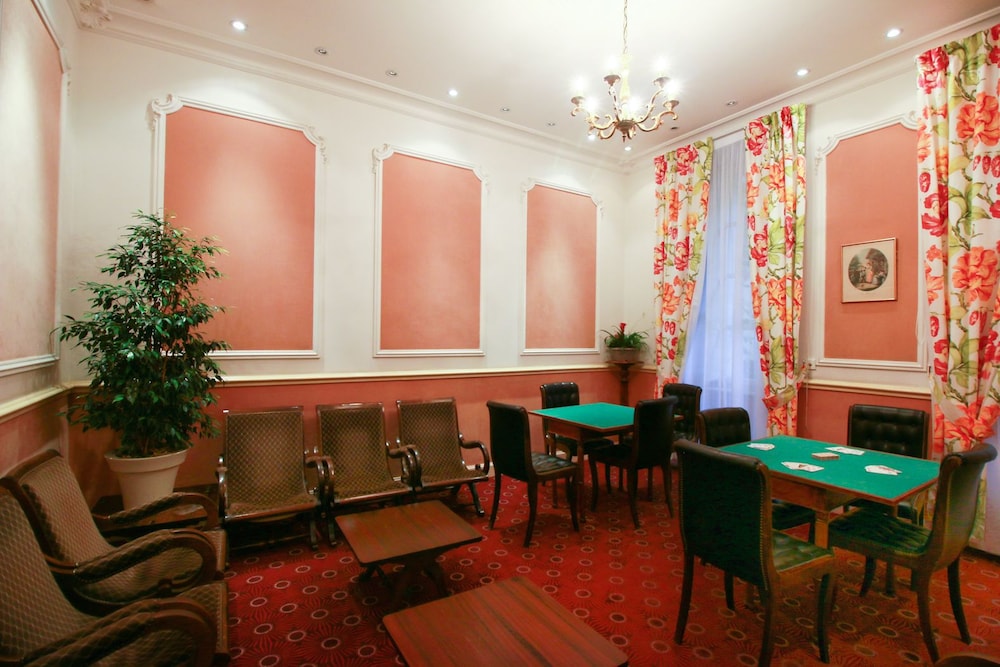 Bagneres-de-Luchon Vacations - Hotel d'Etigny - Property Image 12