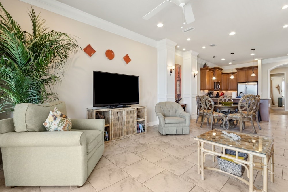 1943 S Fletcher 3 Bedroom Townhouse