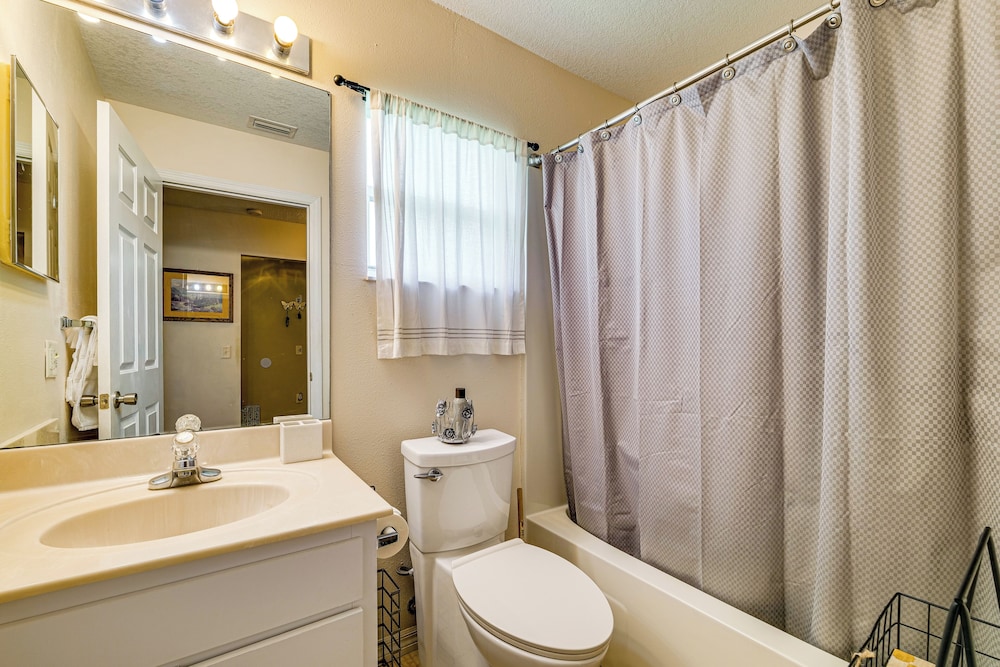 Pool & Hot Tub Access at Resort Home in Poinciana