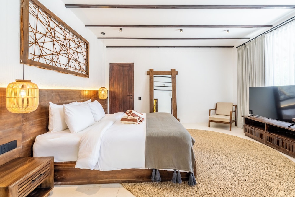 Sacred Jungle by EVDEkimi Ubud – Modern Villas and Apartments with Kitchens, Pools, & Personalized Concierge Service