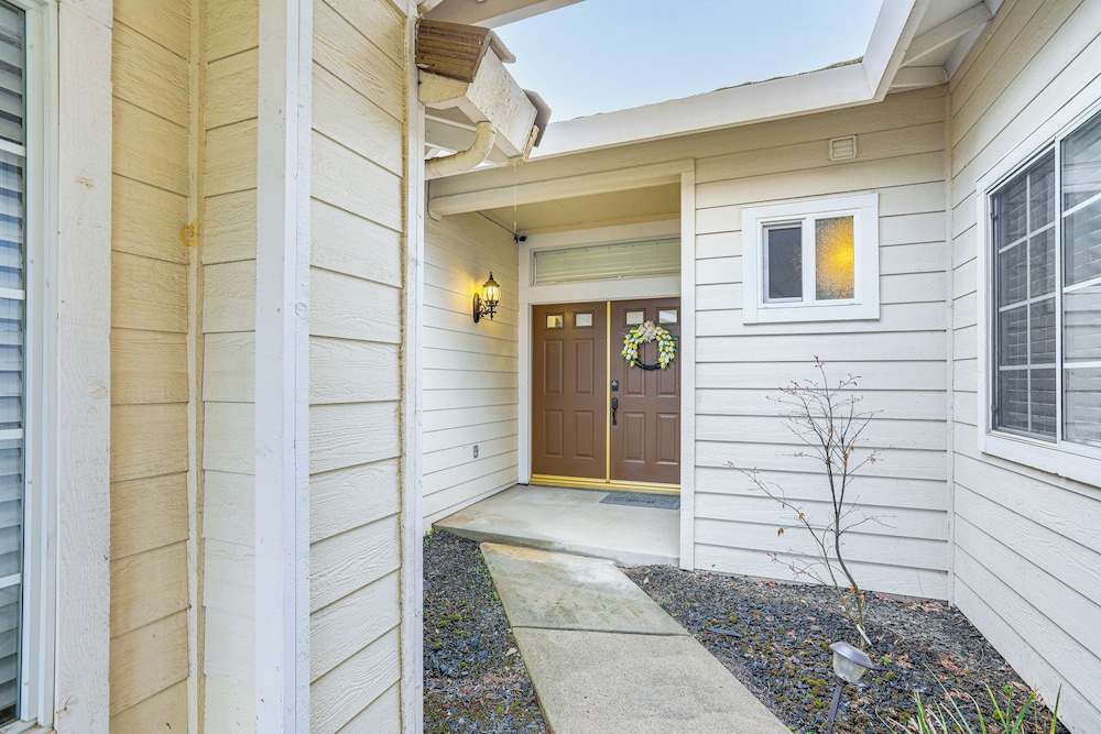 Family Home Near Folsom Lake in El Dorado Hills!