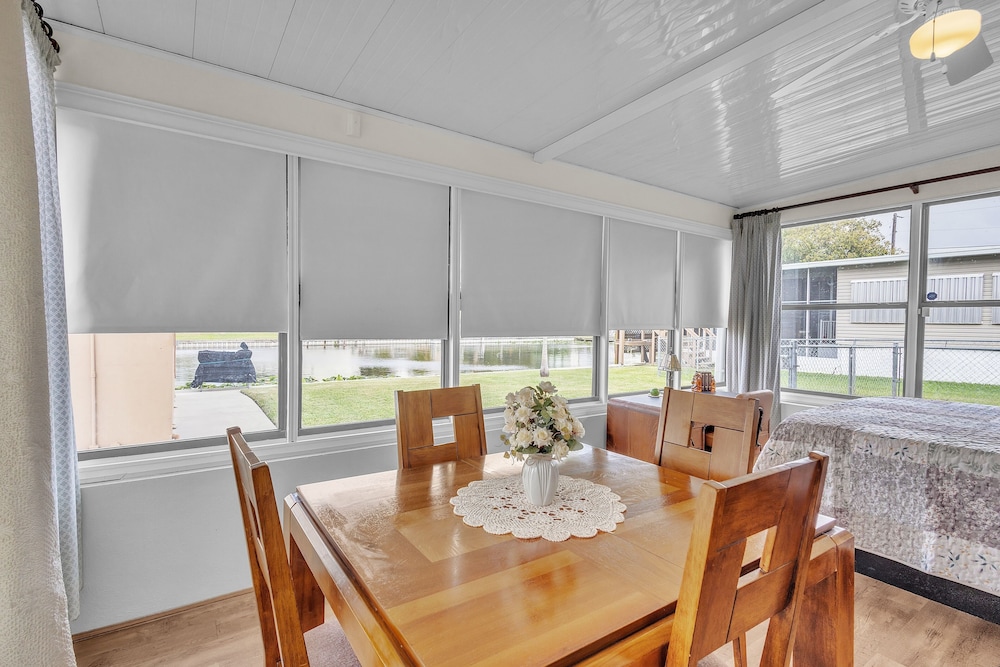 Cozy And Relaxing Fishing Retreat 3 Bedroom Home