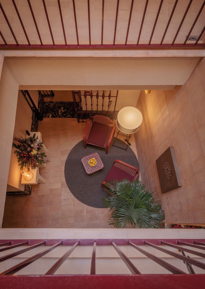 Lirium Casa Patio