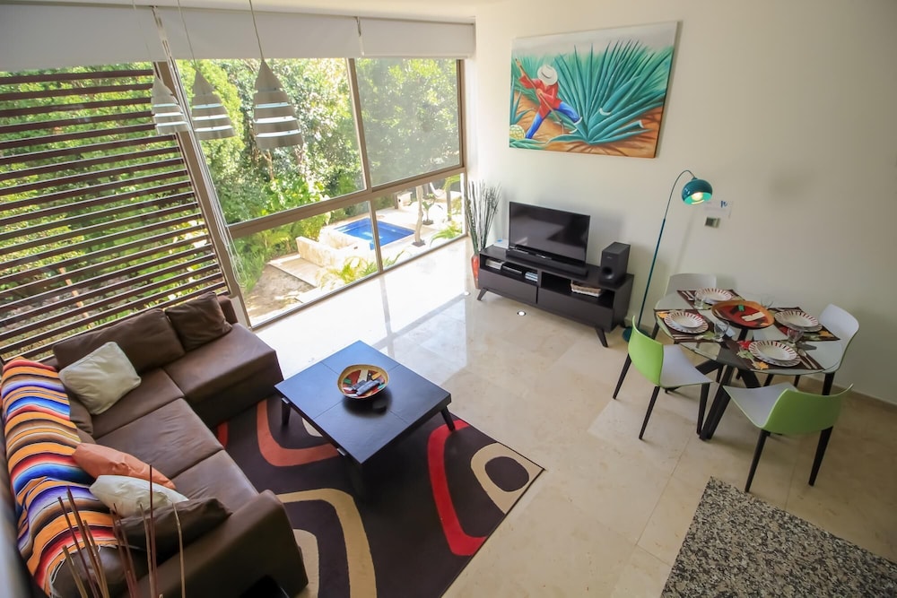 Impressive Penthouse With Hot Tub and Rooftop Terrace in Bahia Principe view 5