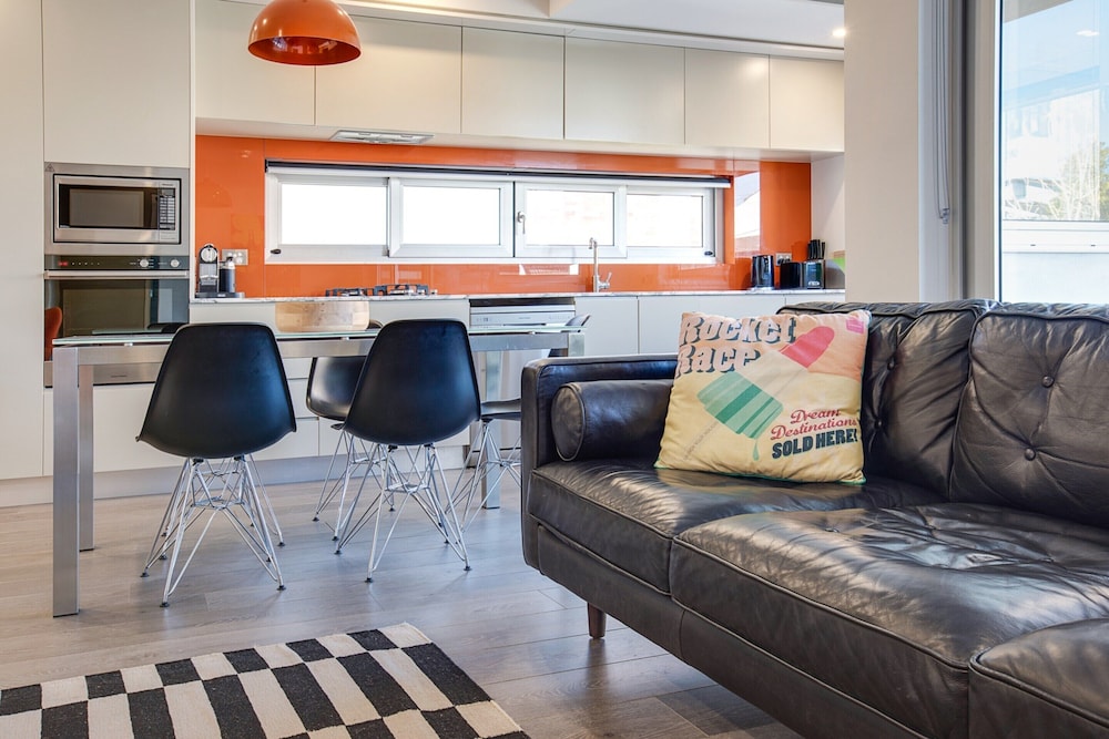Cosy 1-bedroom Apartment Close to the City