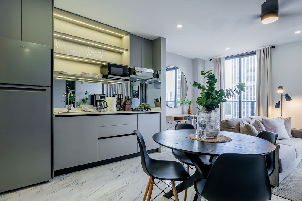 w Cozy 1BR w Great View in Calle 50