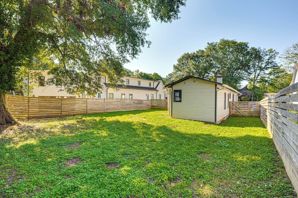 Walk to Beltline: Wfh-friendly Hub w/ Yard!