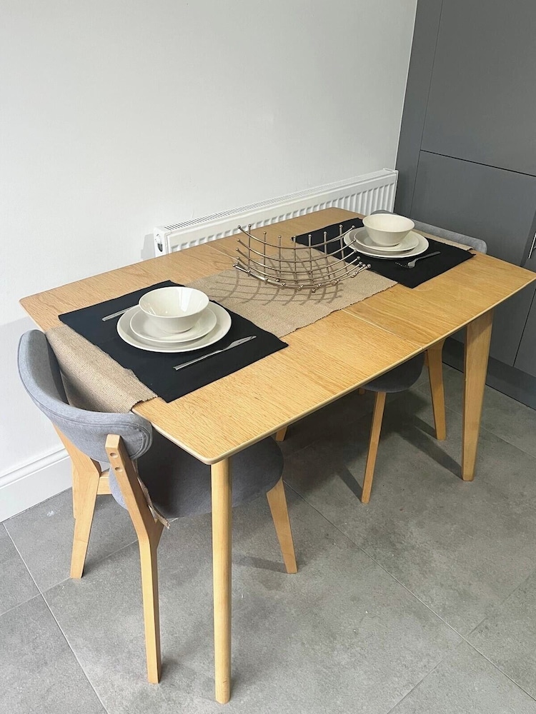 Cosy 1 Bed Garden Retreat In The Heart Of London