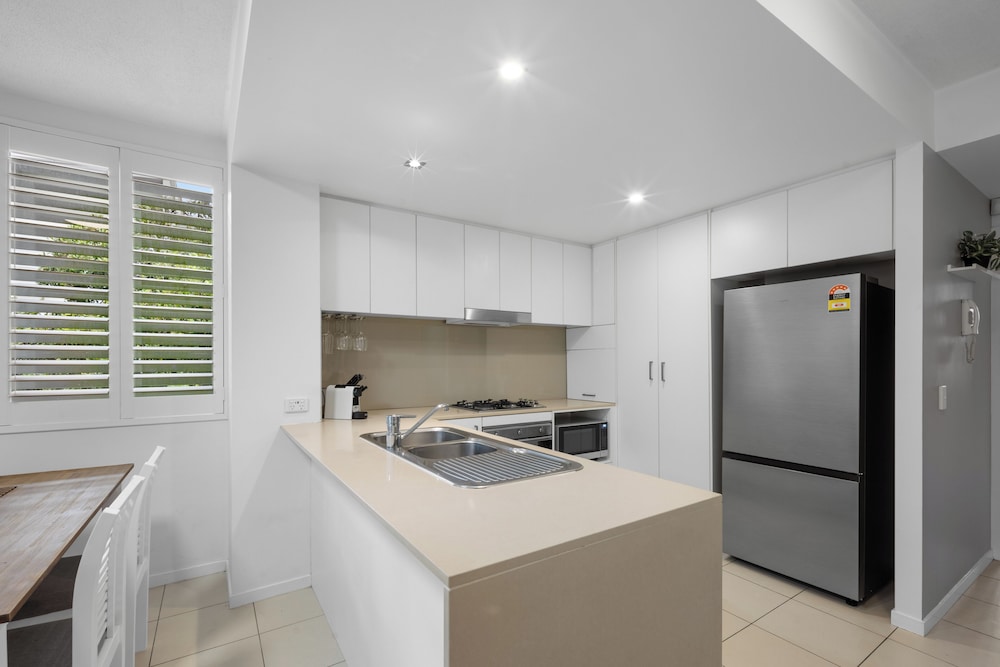 Pool View 3-Bed Oasis in Drift Resort