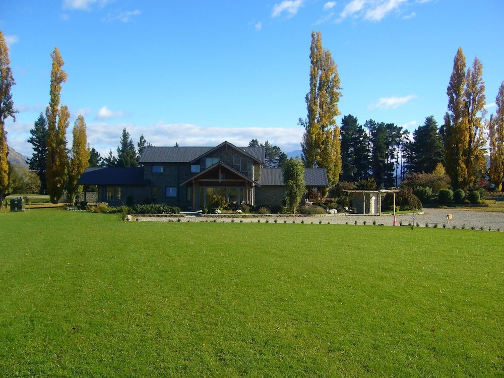 Golf Course Road Chalets — photo 11