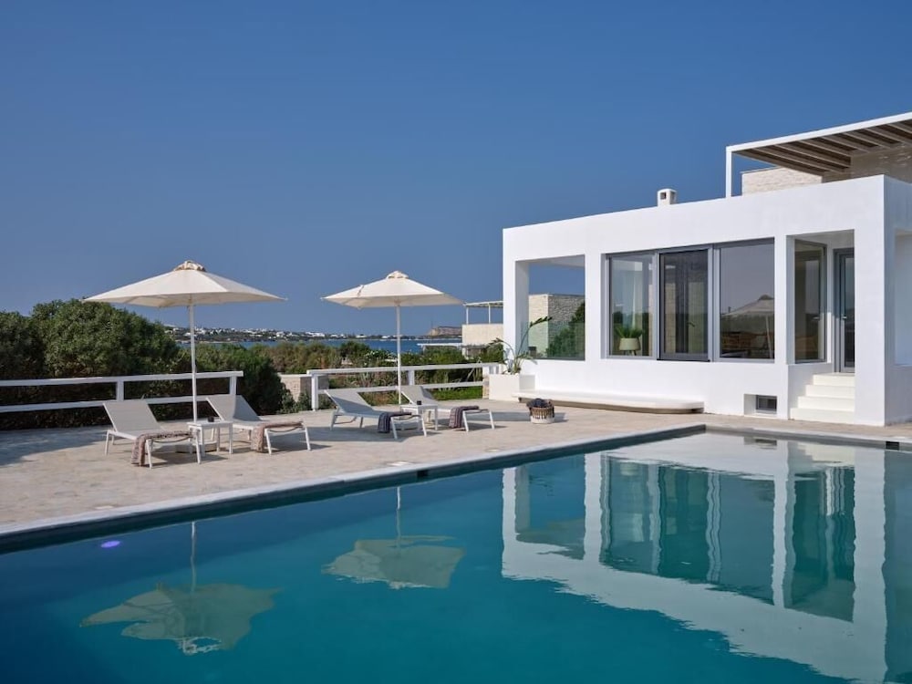 Empire Luxury Villas