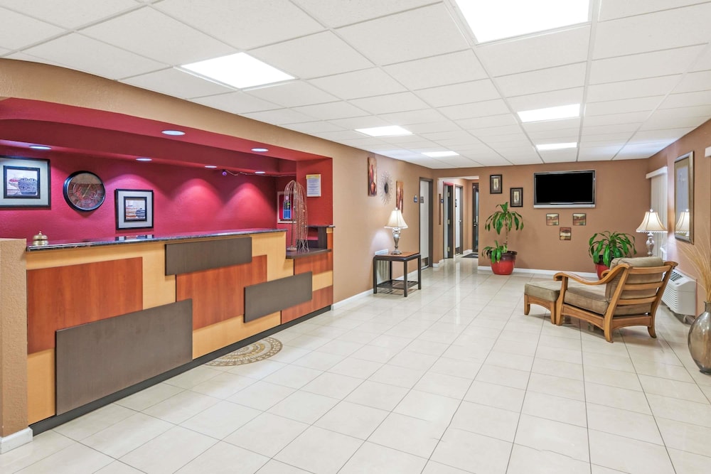 Days Inn by Wyndham New Market/I-81 view 2