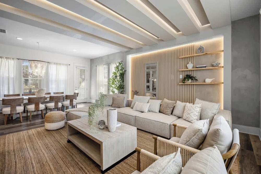 Dream Home Steps from Emerald Beach