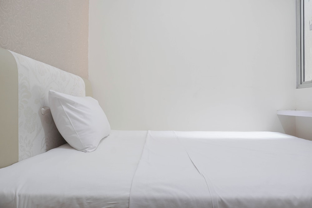 Warm And Cozy 2Br At Pakubuwono Terrace Apartment