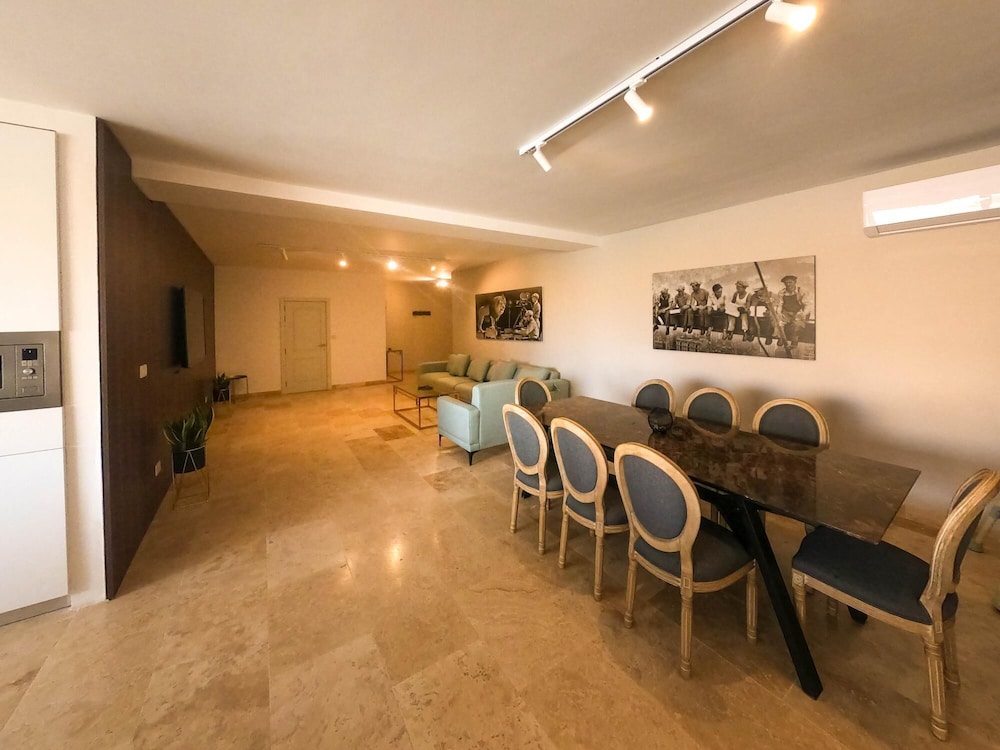 Comfortable Home With hot tub and Communal Pool view 5